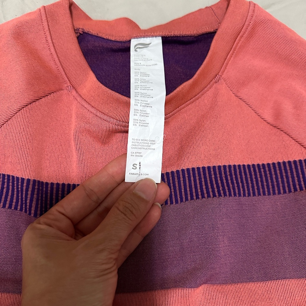 Fabletics Outift - Picture 14 of 16